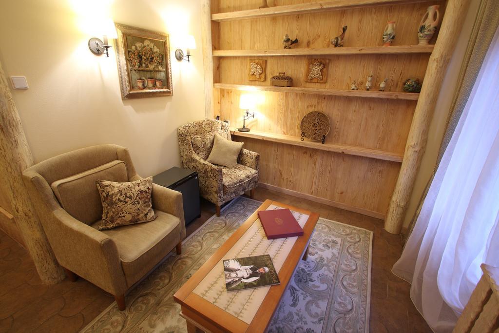 Park-Hotel Butenko Stable Protsev 外观 照片