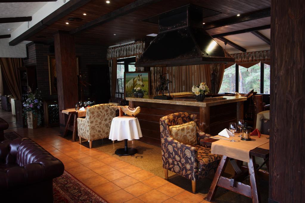 Park-Hotel Butenko Stable Protsev 外观 照片